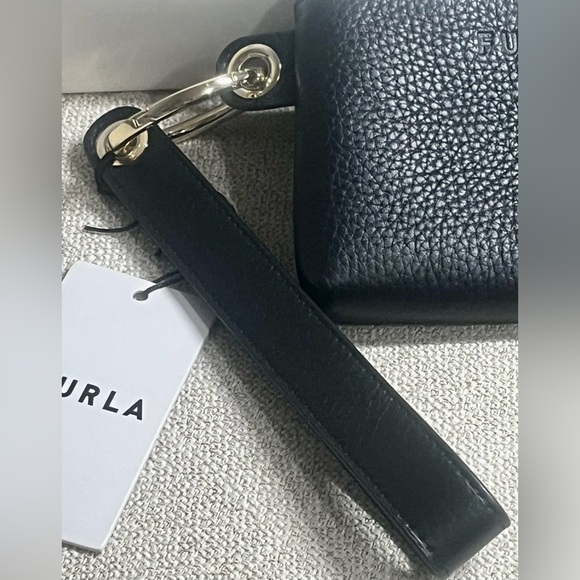 Furla Luna M Textured Black Leather Pouch - Picture 4 of 12
